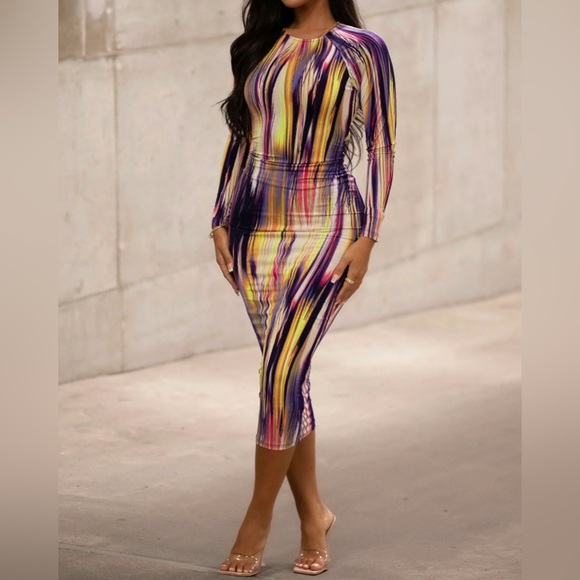 Multi color Dress - Picture 3 of 4